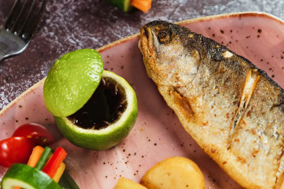 BookNoFees: Beispielfoto: Gegrillter Fisch