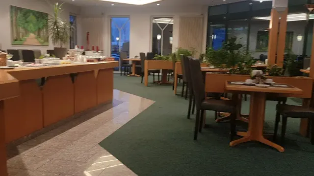 BookNoFees: Restaurant – Feldschlößchen Hotel – Geseke – Feldschlösschen Hotel, Foto 3