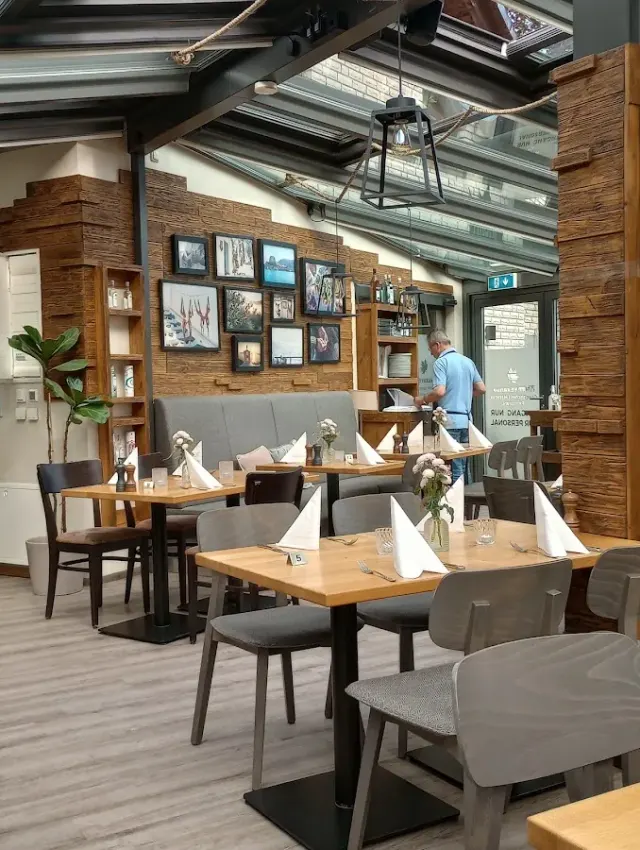 BookNoFees: Restaurant – Ahorn-Veranda – Neuenrade – Ahorn-Veranda, Foto 3