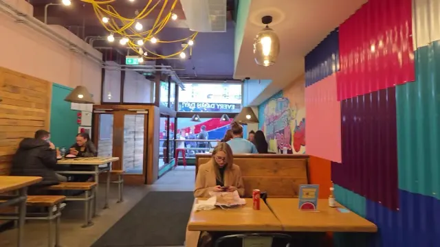 BookNoFees: Imbiss – Boojum – Dublin – Boojum, Foto 3