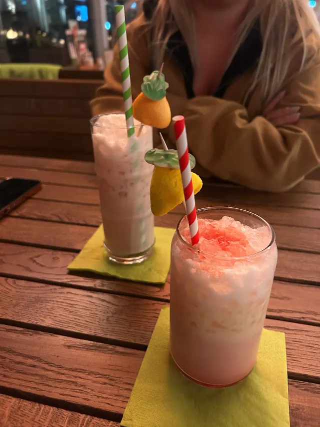 BookNoFees: Restaurant – R-Café Möhnesee – Möhnesee-Delecke – R-Café Möhnesee, Foto 3