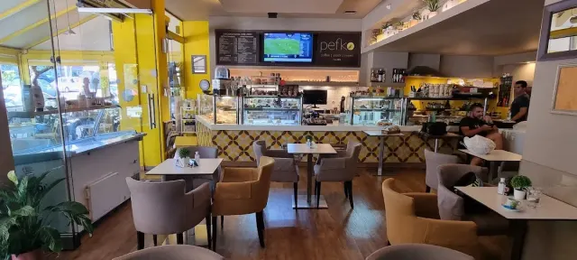 BookNoFees: Pefko, Athens