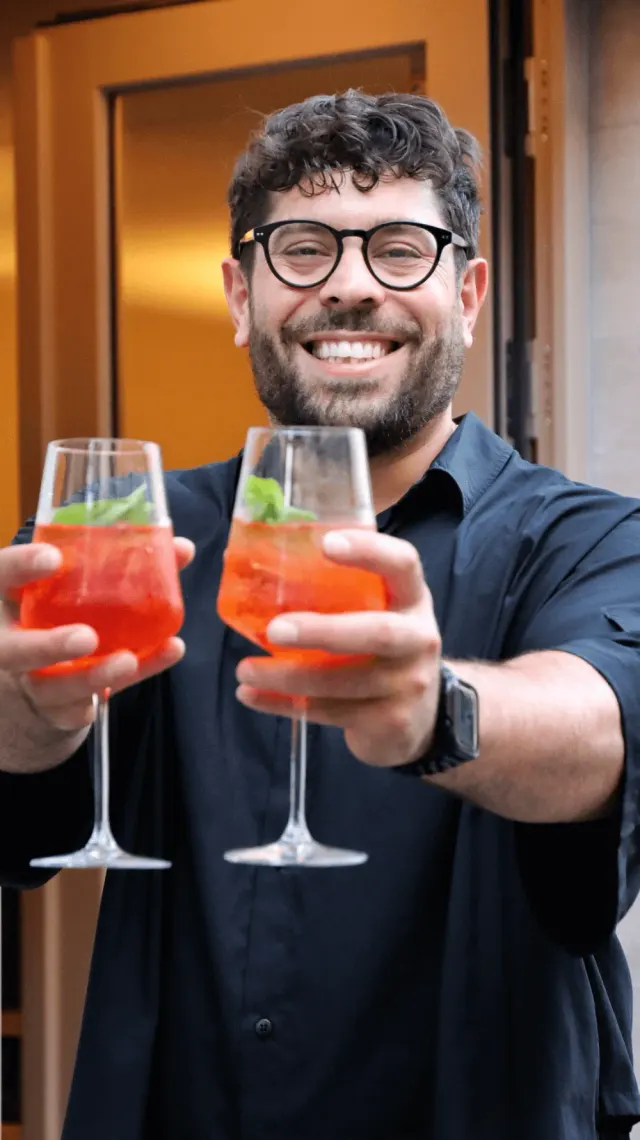 BookNoFees: Restaurant – Meet Me Halfway – Berlin – Komm mir entgegen, Foto 3