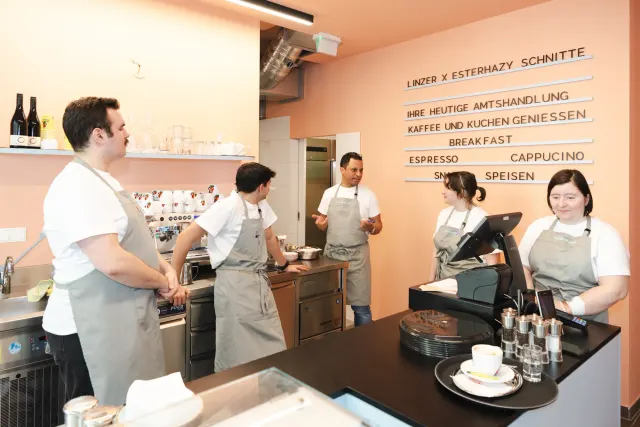 BookNoFees: Café – Kuchenamt – Vienna – Kuchenamt, Foto 2