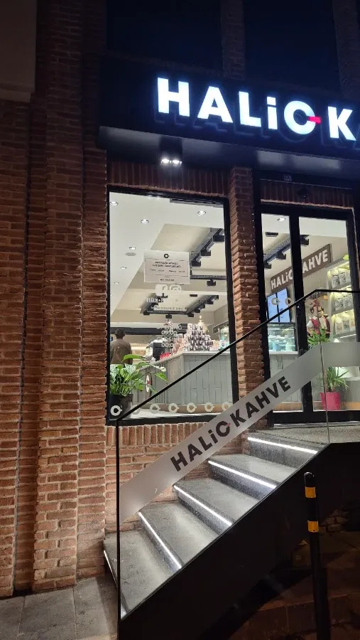 BookNoFees: Café – Haliç Kahve – Istanbul – Haliç Kaffee, Foto 1