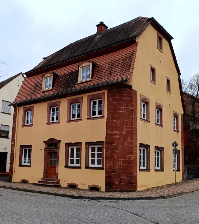 BookNoFees: Ferienwohnung am Kloster - Platz für 14 Personen – Hornbach