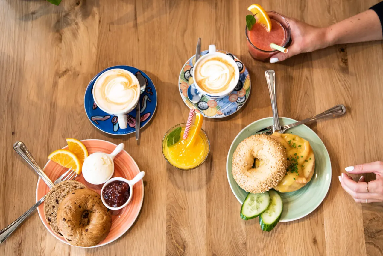 BookNoFees: Café – Bagels & Beans – Amsterdam – Bagels & Bohnen, Foto 1