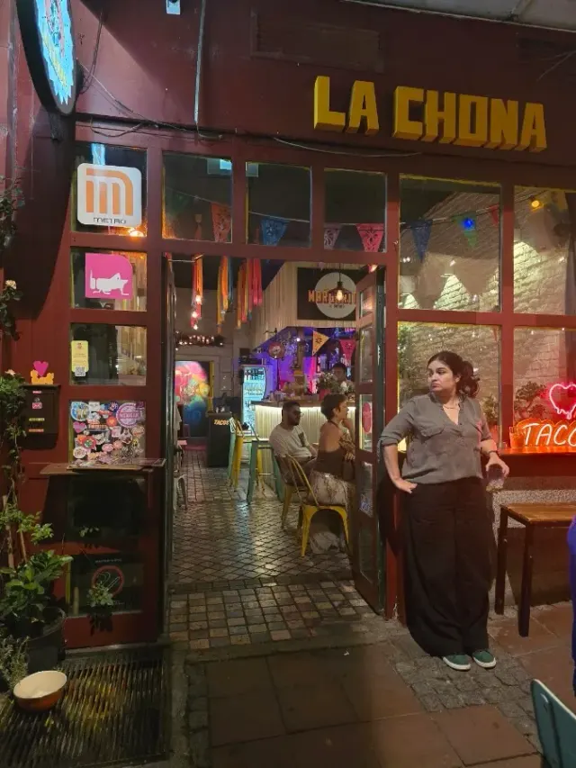 BookNoFees: Restaurant – La Chona – Belgrade – Der Affe, Foto 3