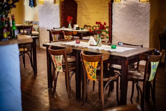BookNoFees: Restaurant – Gospoda Kwiaty Polskie – Warsaw – Gasthaus „Kwiaty Polskie“, Foto 3