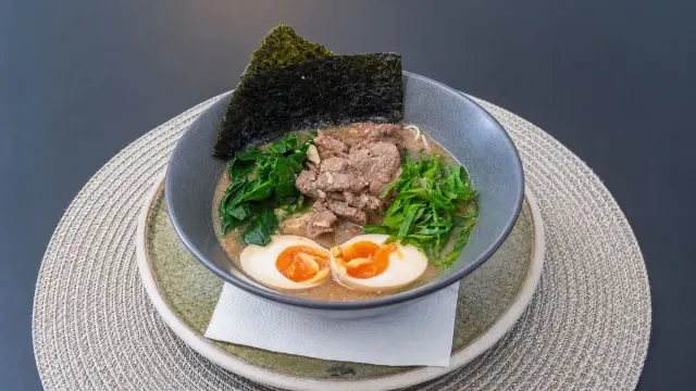 BookNoFees: Restaurant – Fine Sushi – Belgrade – Ende Sushi, Foto 3
