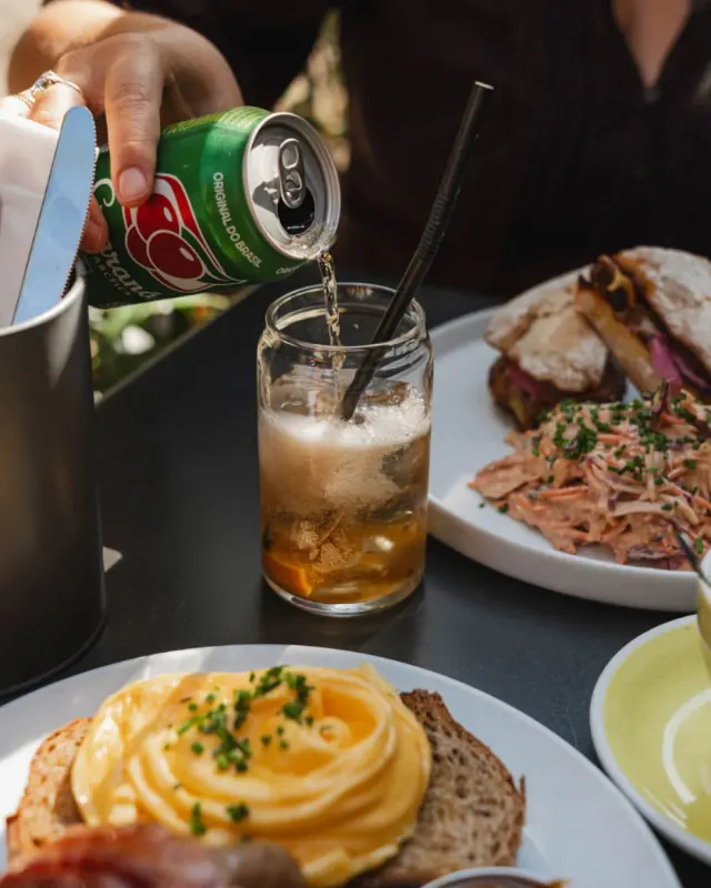 BookNoFees: Café – Bakers and Roasters – Amsterdam – Bäcker und Röster, Foto 2
