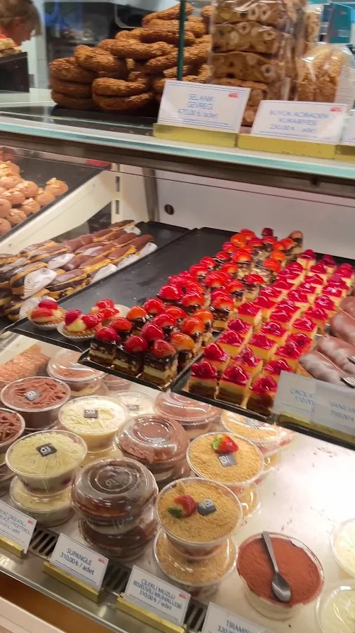 BookNoFees: Bäckerei – Beyaz Fırın Suadiye – Istanbul – Beyaz Fırın Suadiye, Foto 3