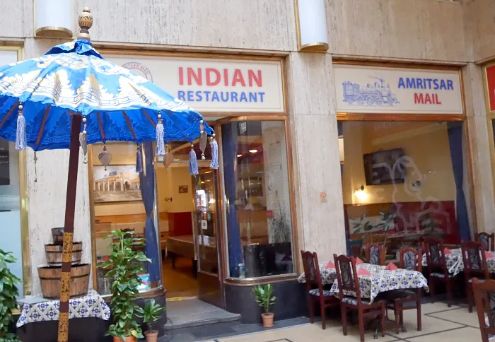 BookNoFees: Restaurant – Amritsar Mail – Prague – Amritsar Mail, Foto 1