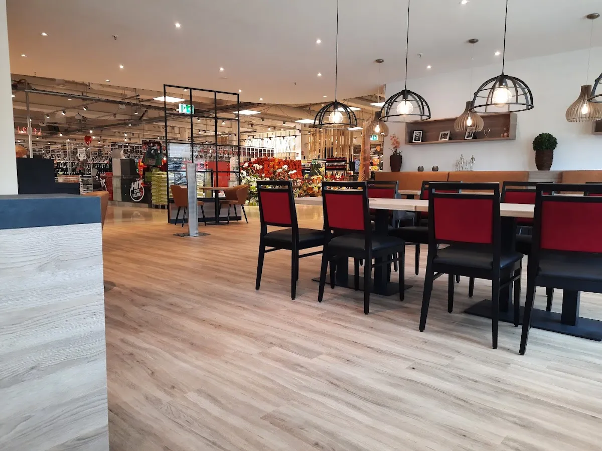 BookNoFees: Bäckerei – Isken Peter Backshop – Brilon – Isken Peter Backshop, Foto 1
