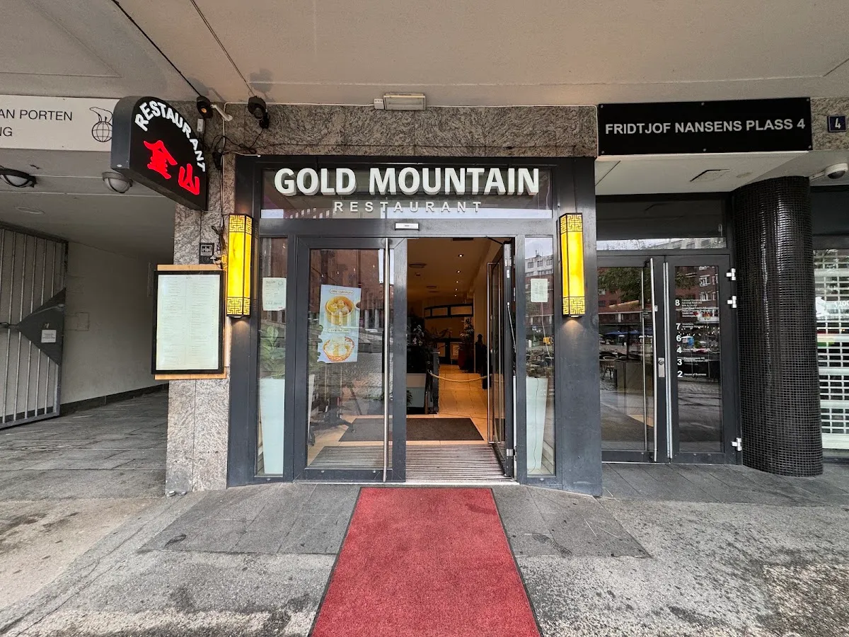 BookNoFees: Restaurant – Golden Mountain – Oslo – Goldener Berg, Foto 1