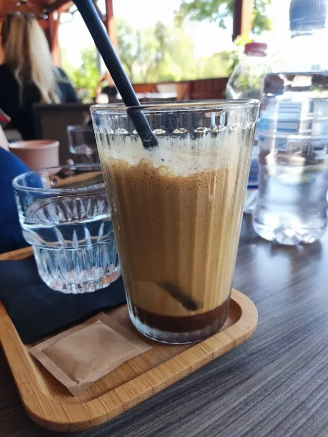 BookNoFees: Café – Pražarna – Ljubljana – Pražarna, Foto 2