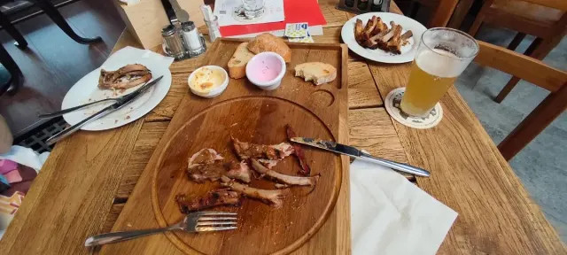 BookNoFees: Restaurant – Alfa – Bratislava – Alpha, Foto 2