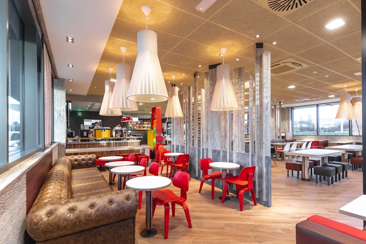 BookNoFees: Imbiss – McDonald's – Zagreb – McDonald's, Foto 1