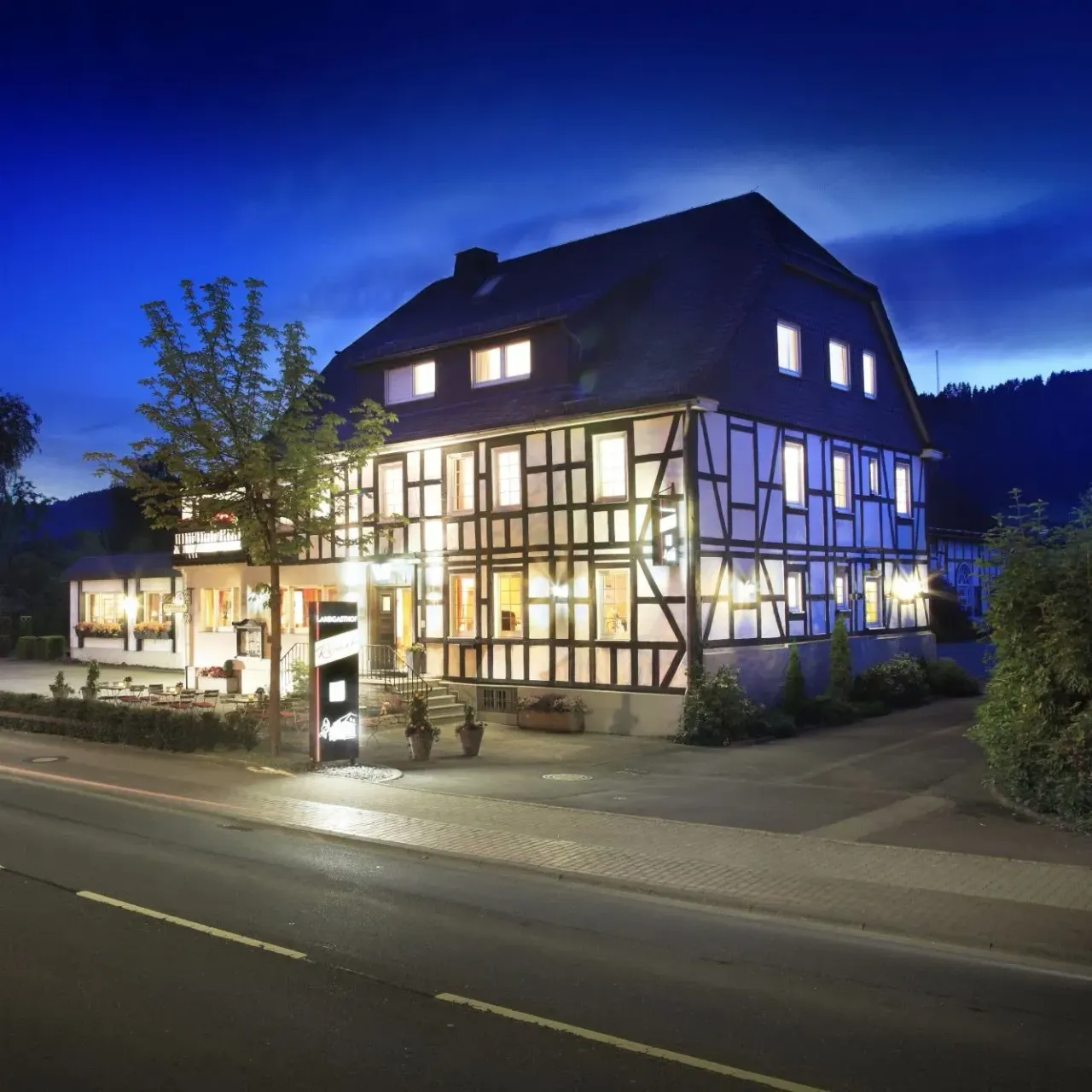 BookNoFees: Restaurant – Landgasthof Reinert – Eslohe-Reiste – Landgasthof Reinert, Foto 1