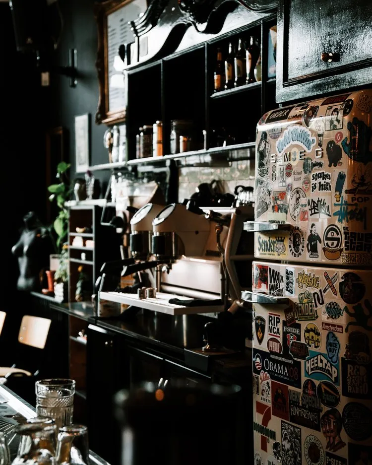BookNoFees: Café – Subcult – Amsterdam – Subkult, Foto 1