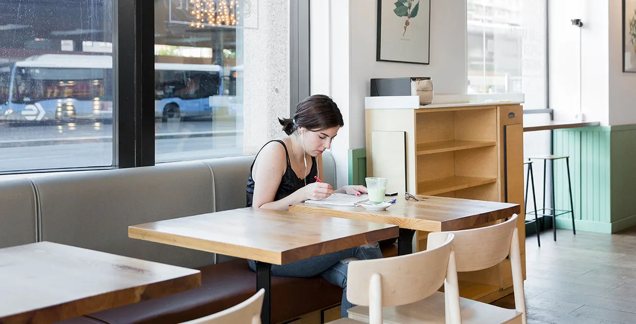 BookNoFees: Café – Faborit – Madrid – Favorit, Foto 1