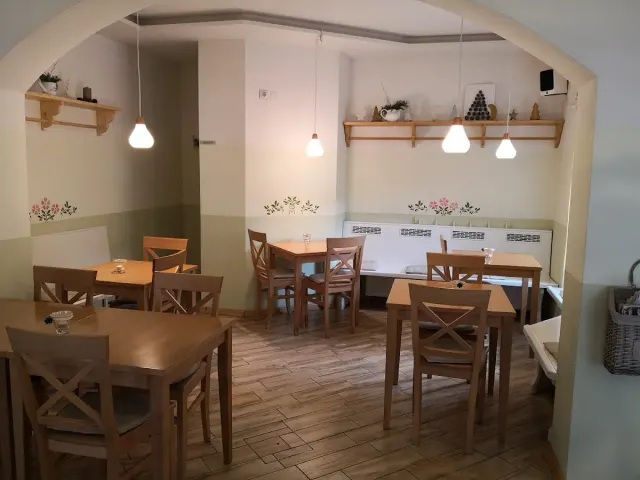 BookNoFees: Kavarna Natura, Ljubljana