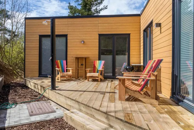 BookNoFees: Ferienwohnung in Brekendorf – Ruhiges Tiny House mit Garten und Terrasse