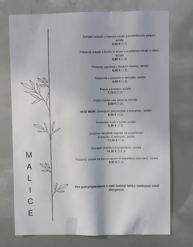 BookNoFees: Restaurant – Favola – Ljubljana – Märchen, Foto 2