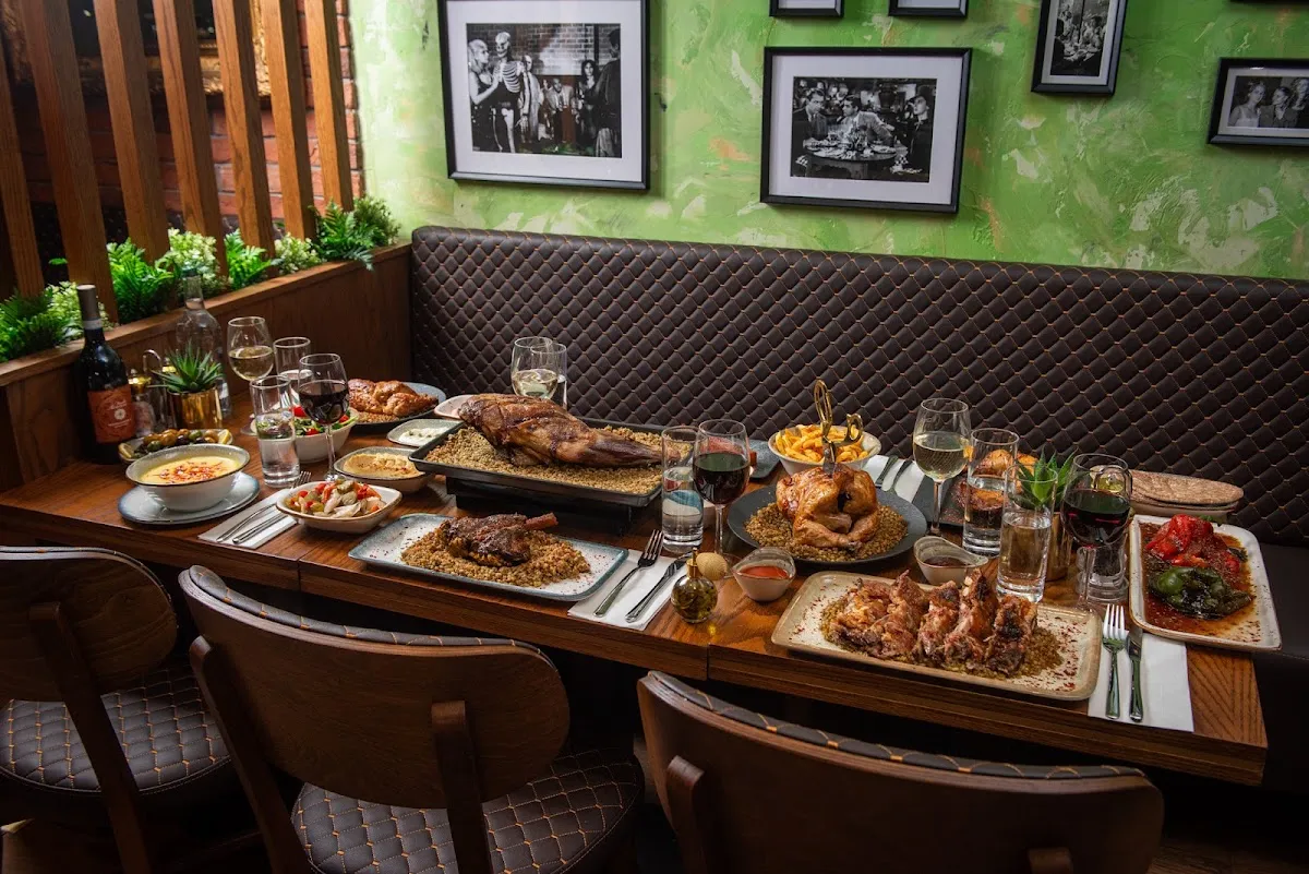 BookNoFees: Restaurant – Goda London – London – Das schöne London, Foto 1