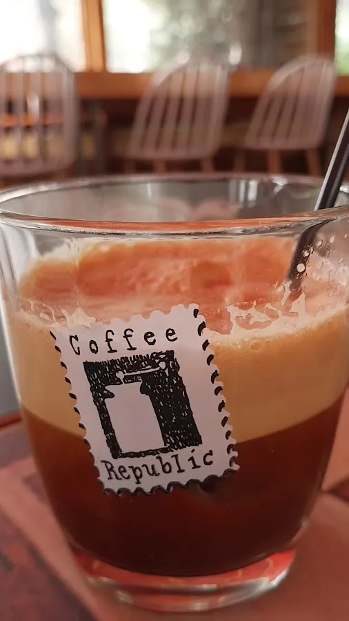 BookNoFees: Café – Metropolis – Athens – Metropolis, Foto 3