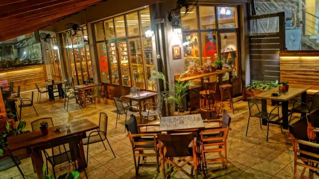 BookNoFees: Metropolis, Athens