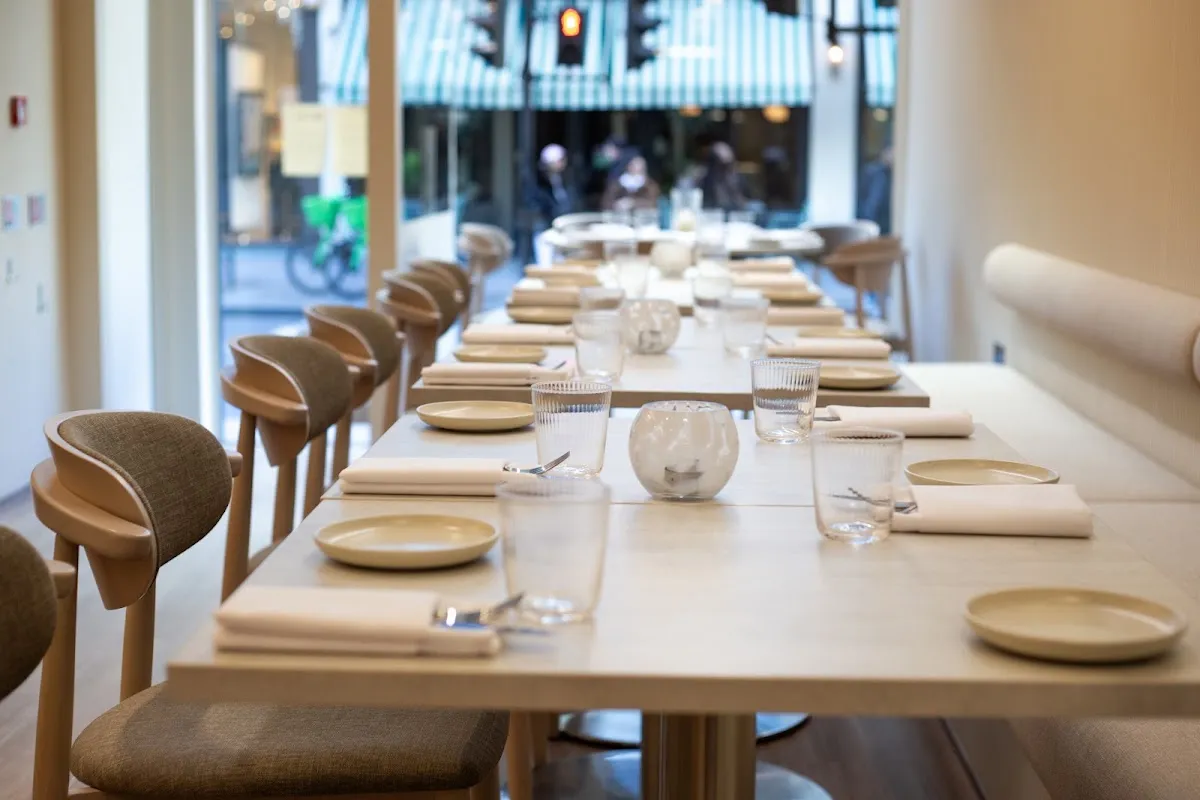 BookNoFees: Restaurant – Botwa restaurant Notting Hill – London – Restaurant „Botwa“ in Notting Hill, Foto 1