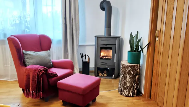 BookNoFees : location de vacances à Bensheim – Appartement élégant avec cheminée
