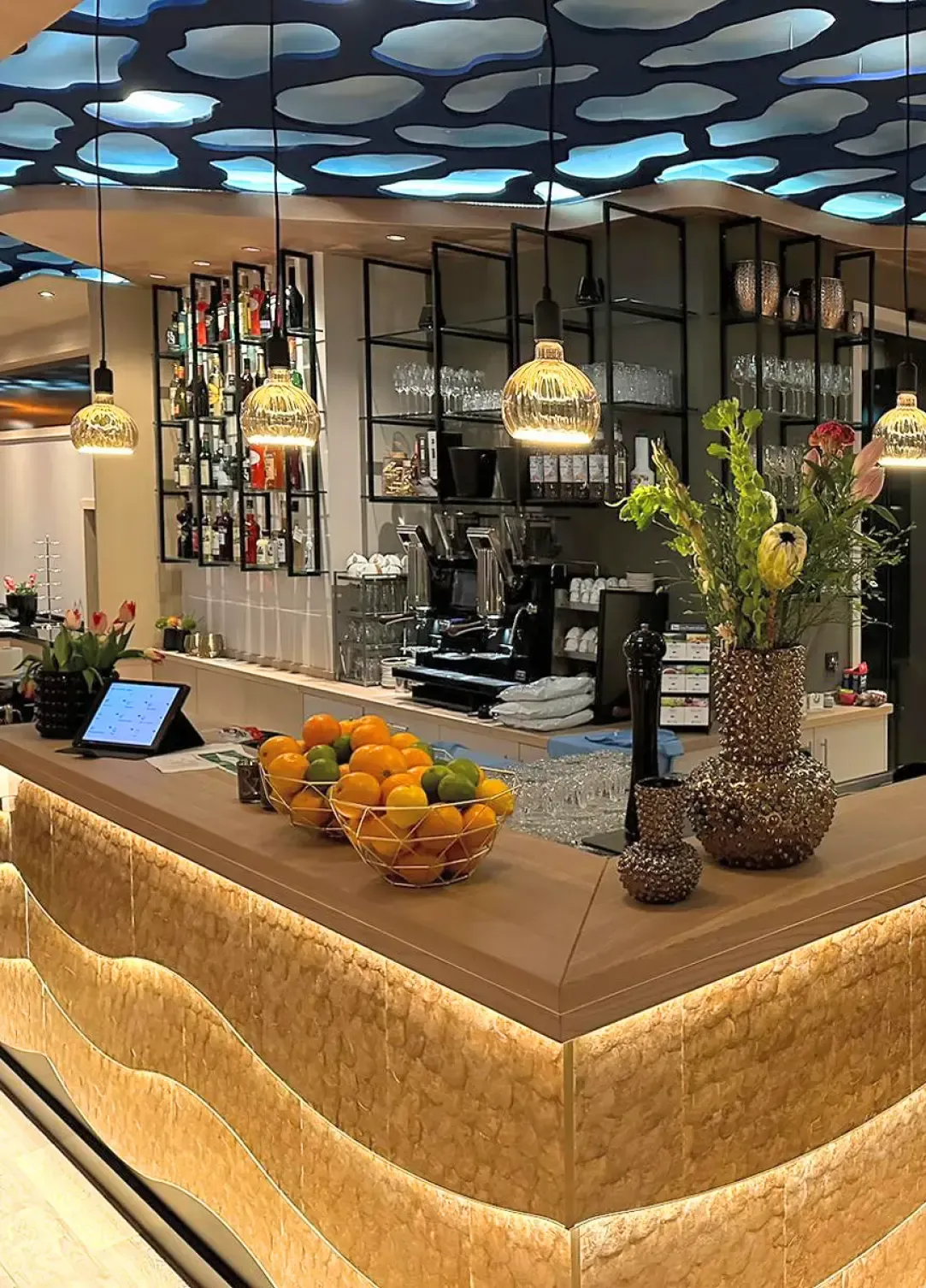 BookNoFees : Restaurant – Heiter & Herrlich Neheim – Arnsberg-Neheim – Gai et magnifique Neheim, photo n° 1