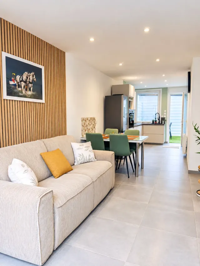 BookNoFees: Appartamento tranquillo con spa privata e garage – Calais
