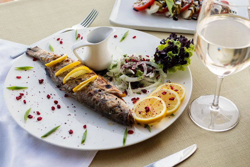 BookNoFees: Photo d’illustration : Poisson grillé